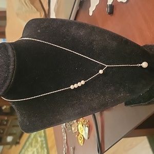 Necklace pearls